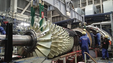 Gas Turbine Rotor Installation